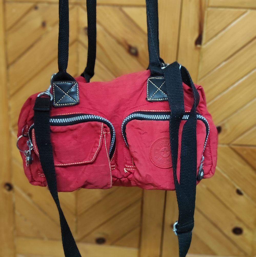 Authentic Red Kipling Two way Bag - Picture 14 of 15